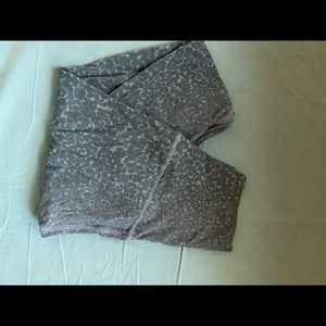 Size 4 grey Lululemon Align 28” barley worn